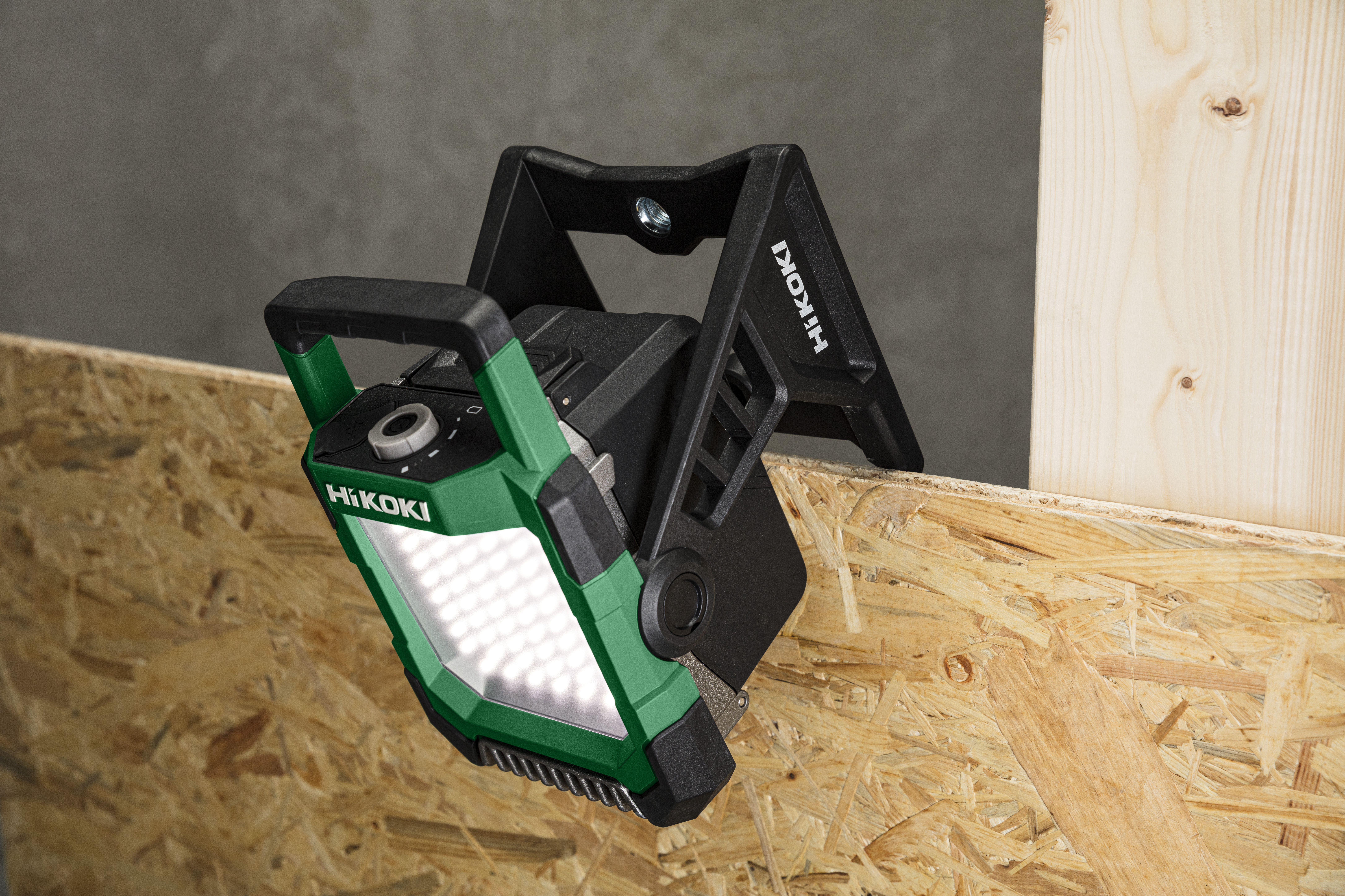 HiKOKI UB18DC(Basic) (Karton) Akku LED Baustell
