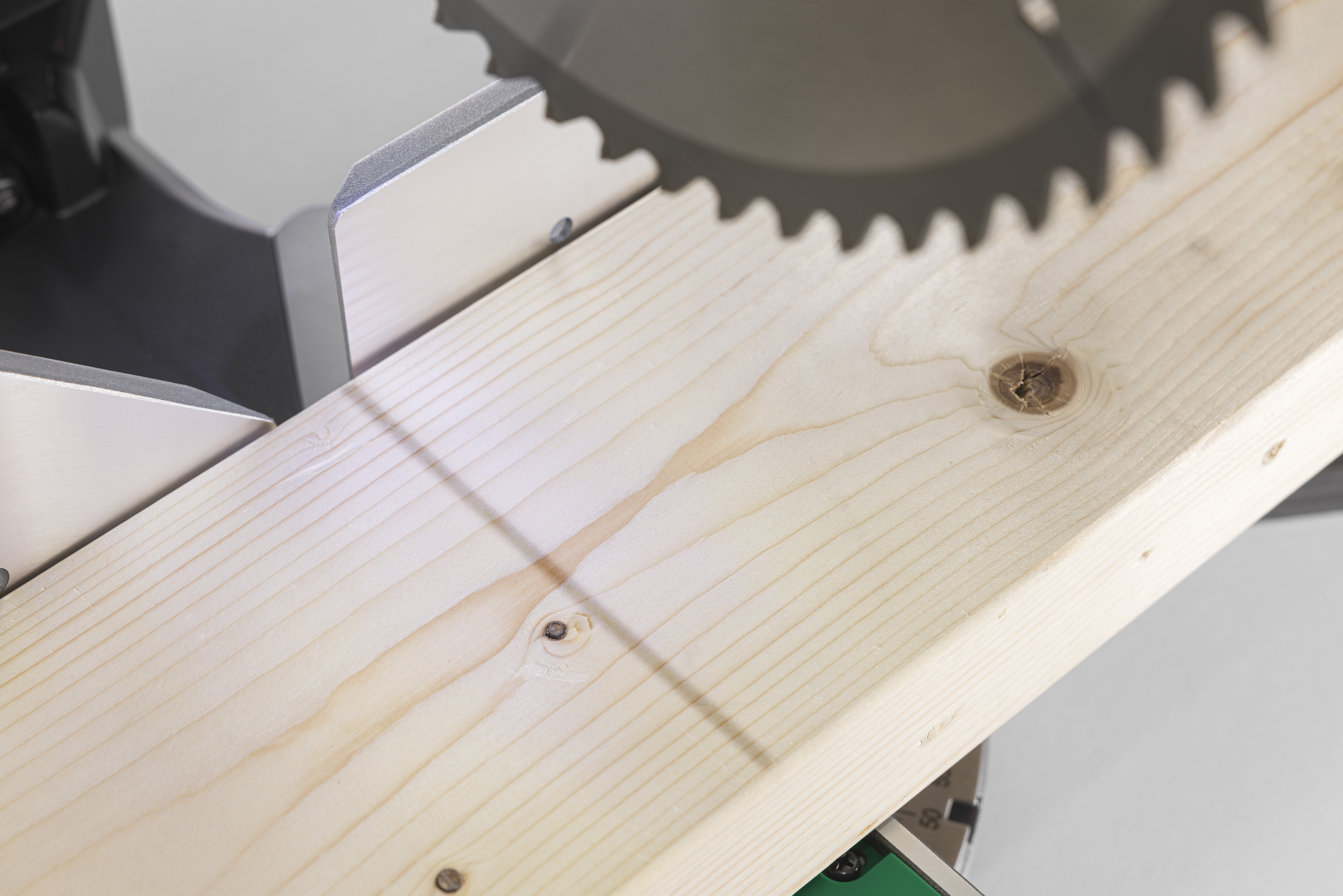 HiKOKI C12RSH3(Karton) Panelsäge 107x312mm 29 Kg