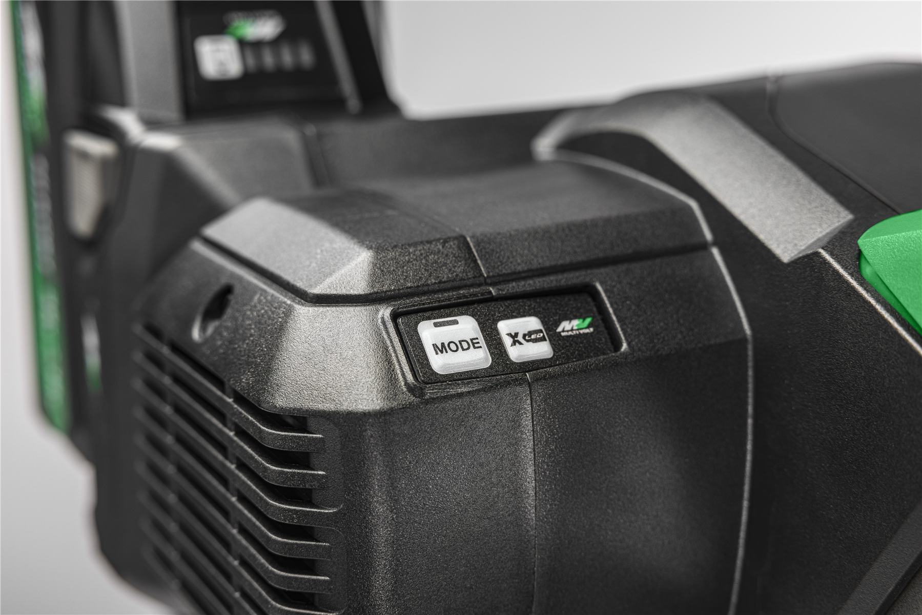 HiKOKI C3612DRA(Basic) (Karton) Akku Panelsäge 107x312mm 25,0 Kg