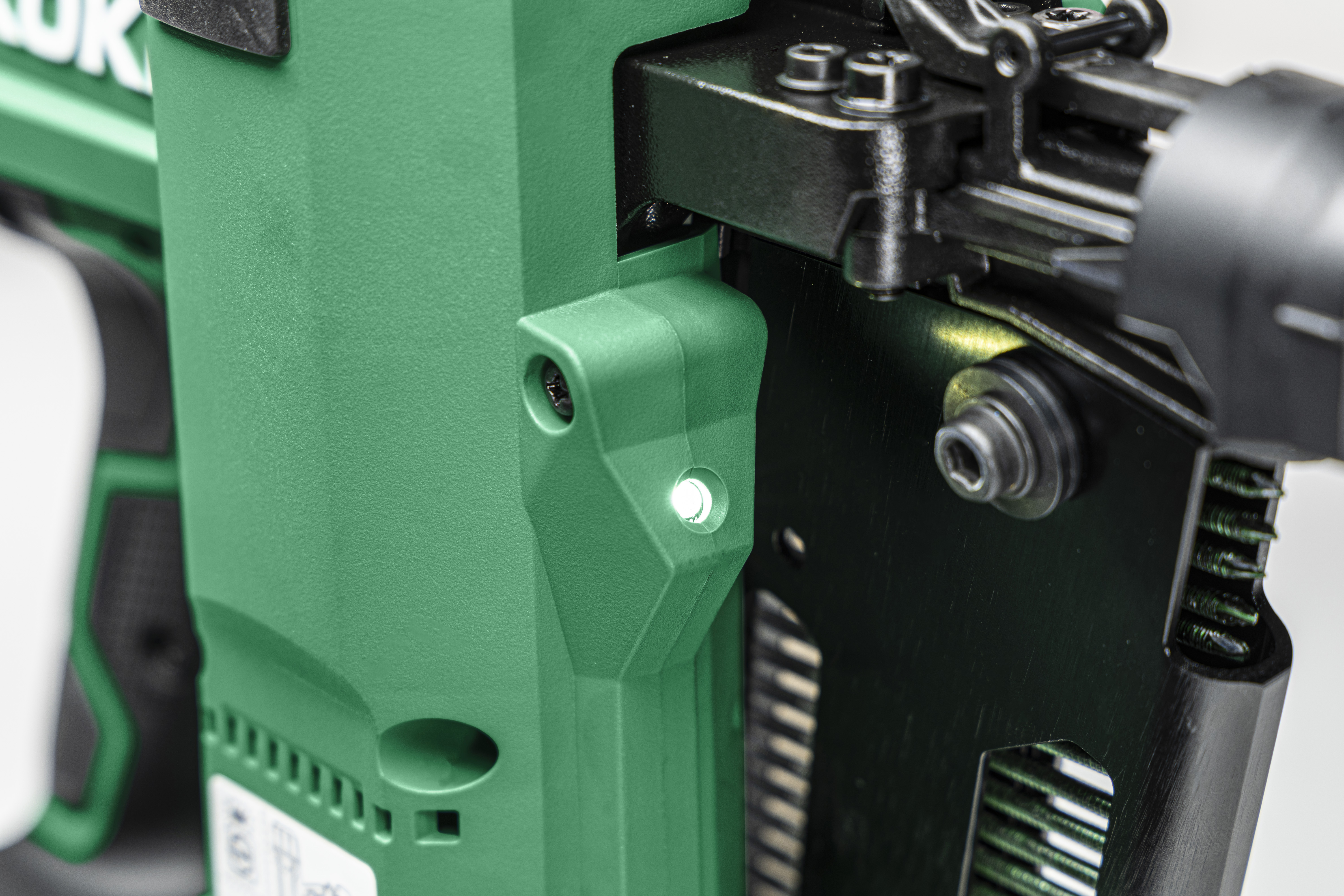 HiKOKI NR1890DRA (NNP) W9Z MV Akku Streifennagler , ohne Akku , ohne Ladegerät 20°-22° Rund-Kopf / PL (Plastik)