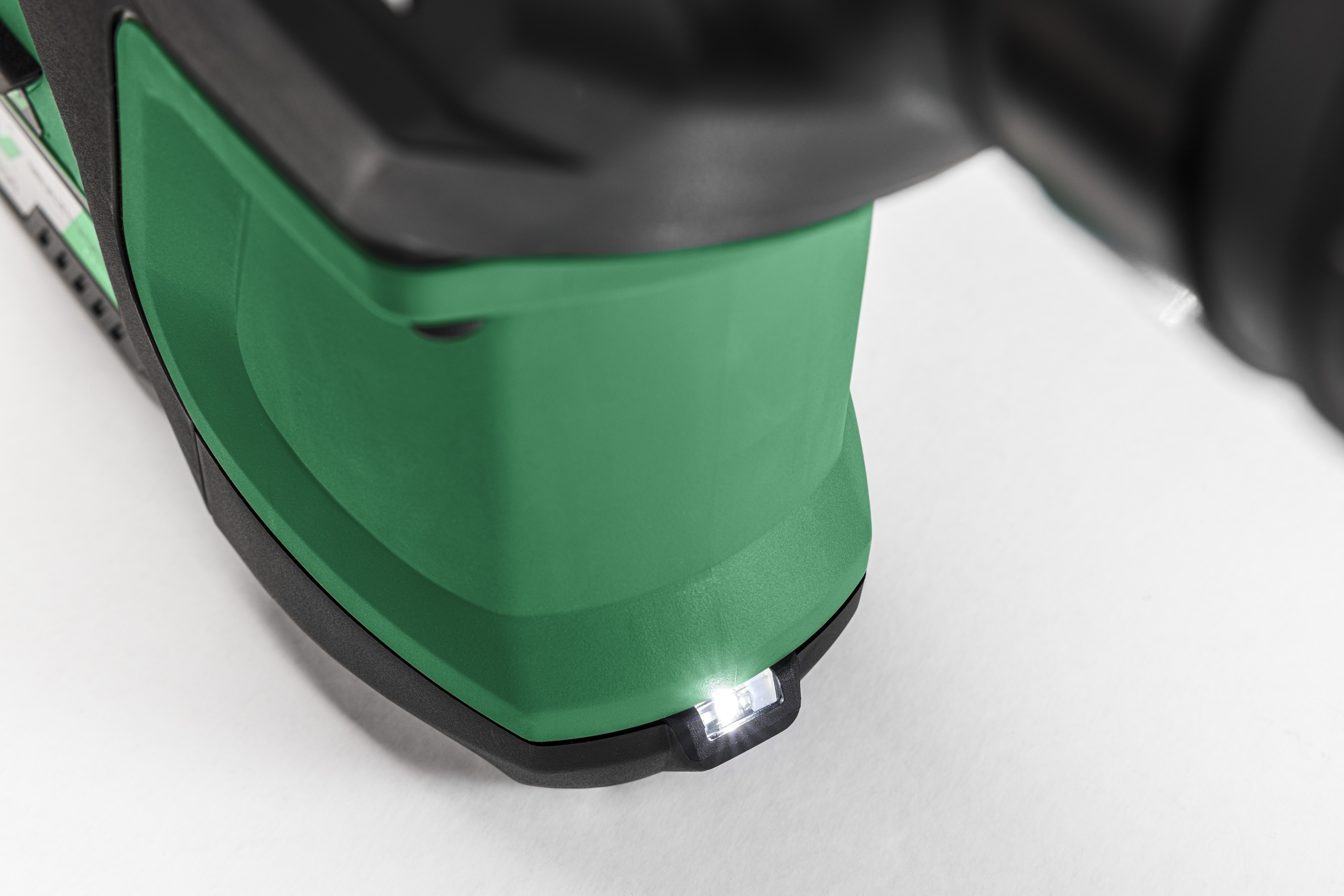 HiKOKI DH3640DA(Basic) (Transportkoffer)  Akku- Bohr- und Meißelhammer SDS-MAX 9,0 Joule