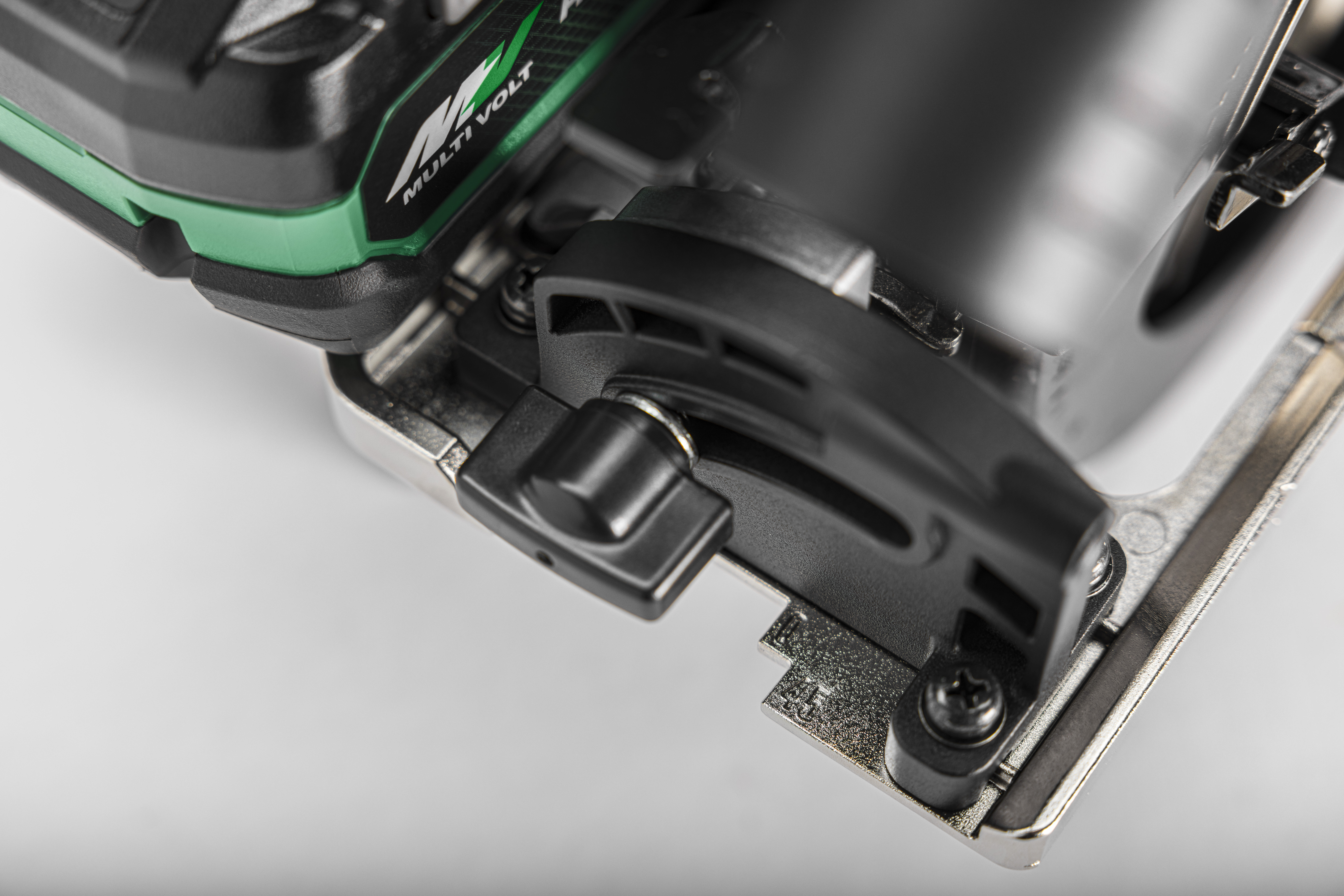 HiKOKI C3606DUM(Basic) (HSC IV) Akku Handkreissäge (brushless) automatische Power und Silent Funktion 66 mm 3,4 Kg