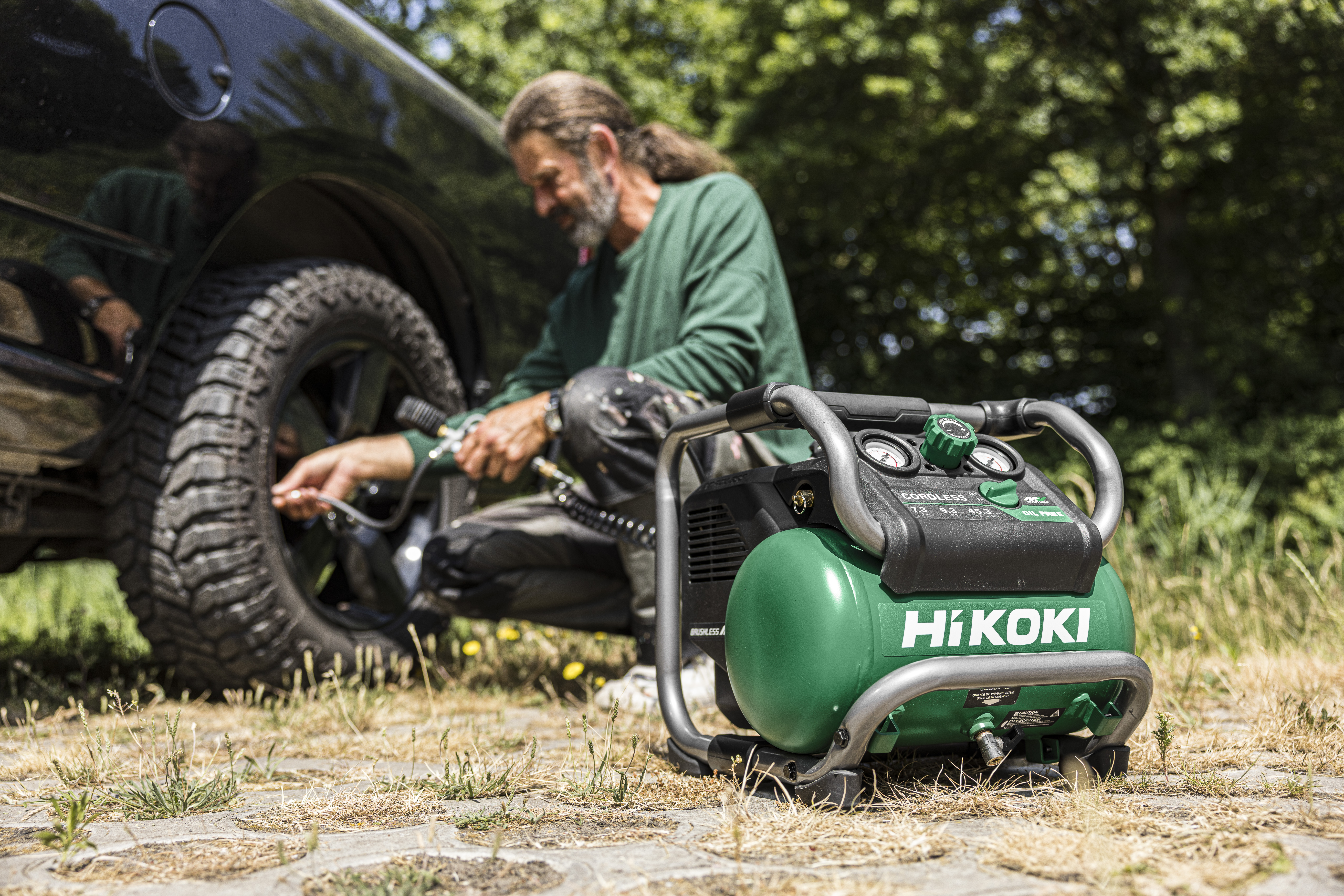 HiKOKI EC36DA(Basic) (Karton) Akku Kompressor 120 L 9,3 bar 13,4 Kg