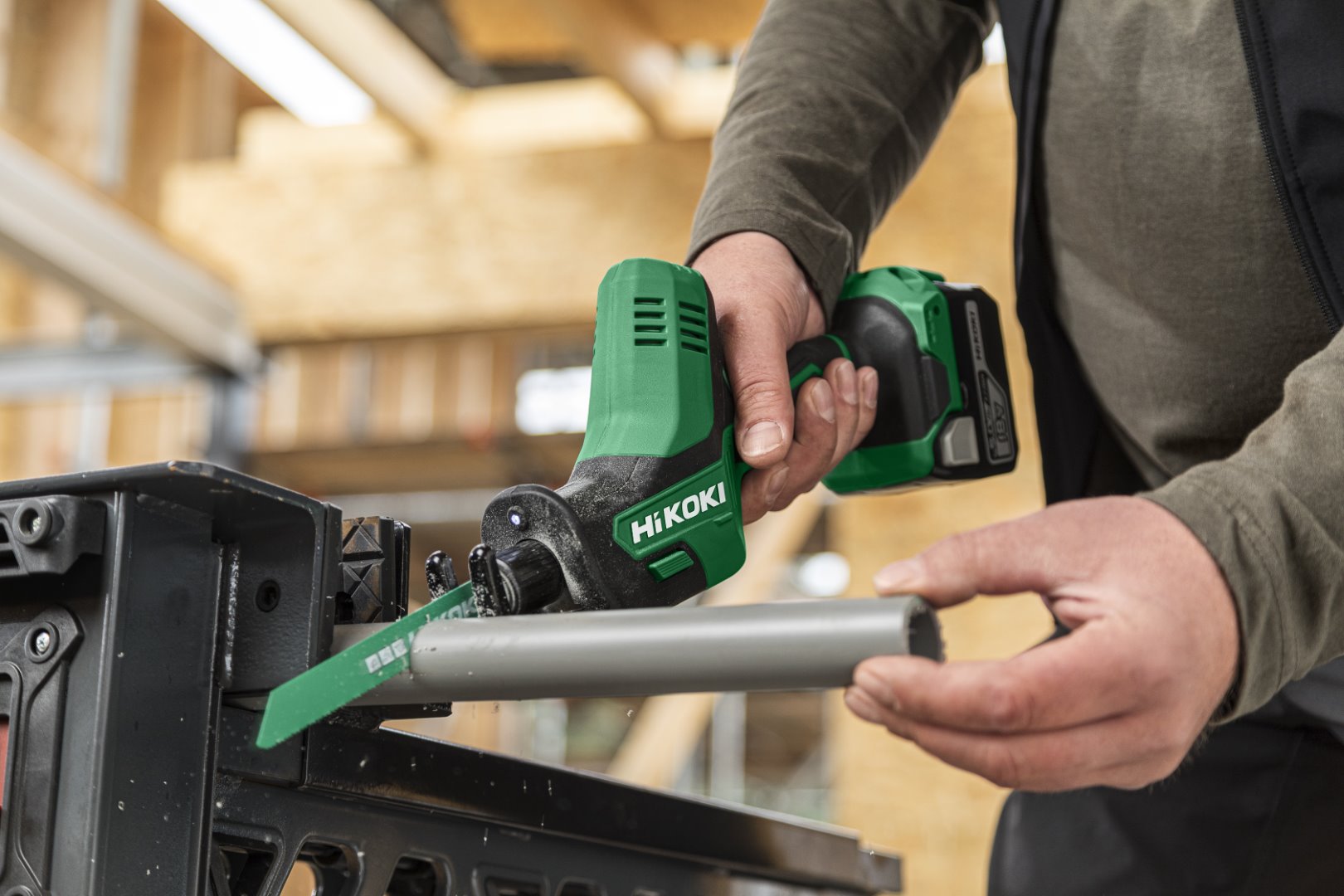 HiKOKI CR18DA(5.0) (HSC II) Akku Tigersäge 50mm in Holz 1,8 Kg