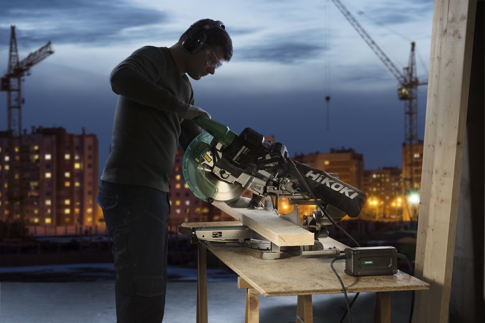 HiKOKI AC/DC Adapter für MultiVolt