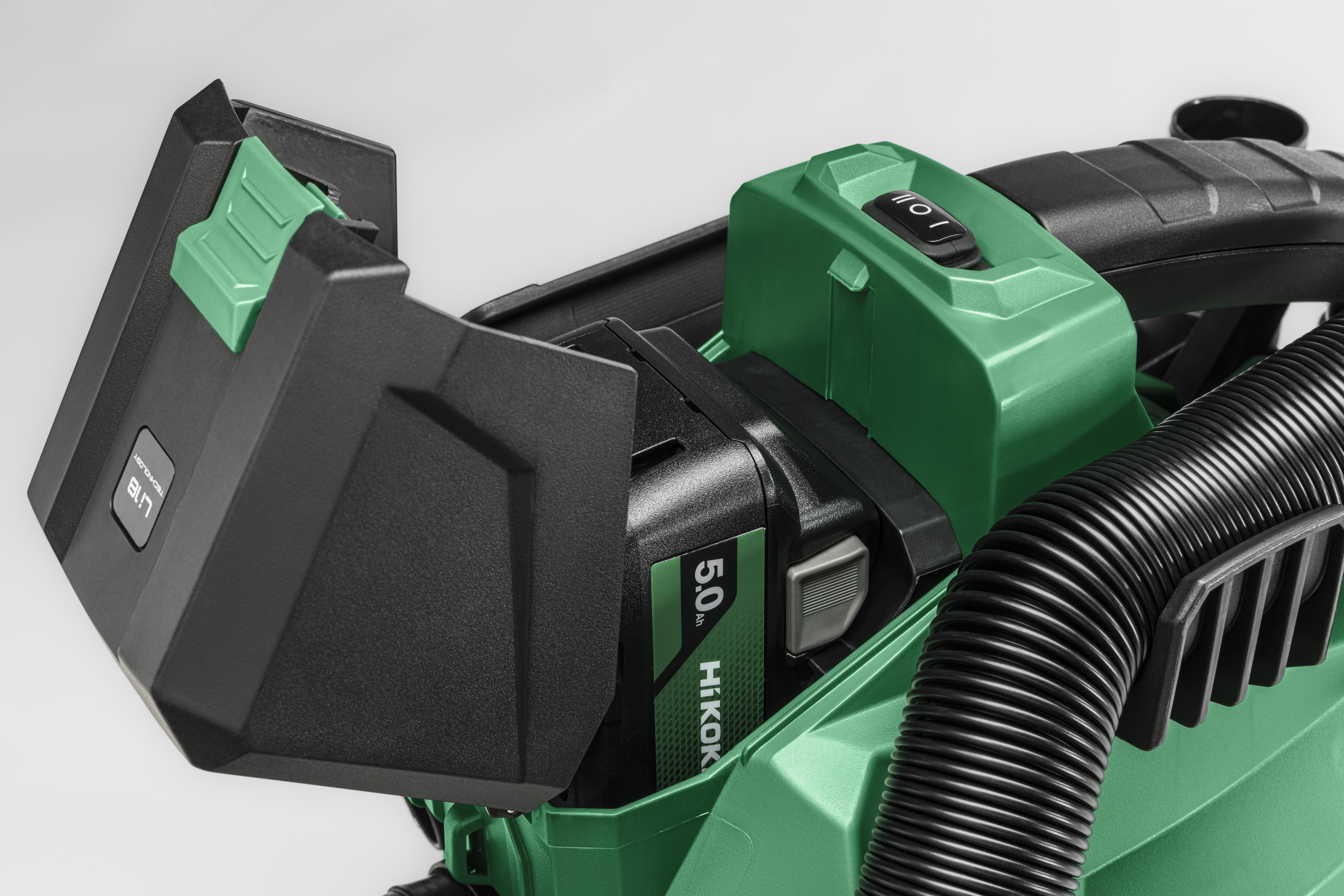 HiKOKI RP18DLA (Karton) 6 Liter, L Klasse Akku-Nass/Trockensauger 3,8 Kg