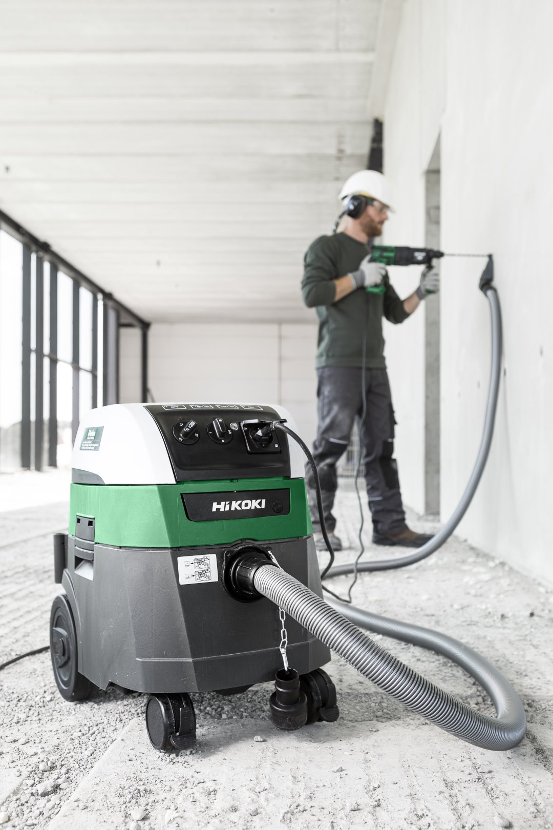 HiKOKI RP250YDM (Karton) (25 Liter, M Klasse) Nass- und Trockensauger 12,7 Kg Ein- /Ausschaltautomatik für Werkzeuge 1400W
