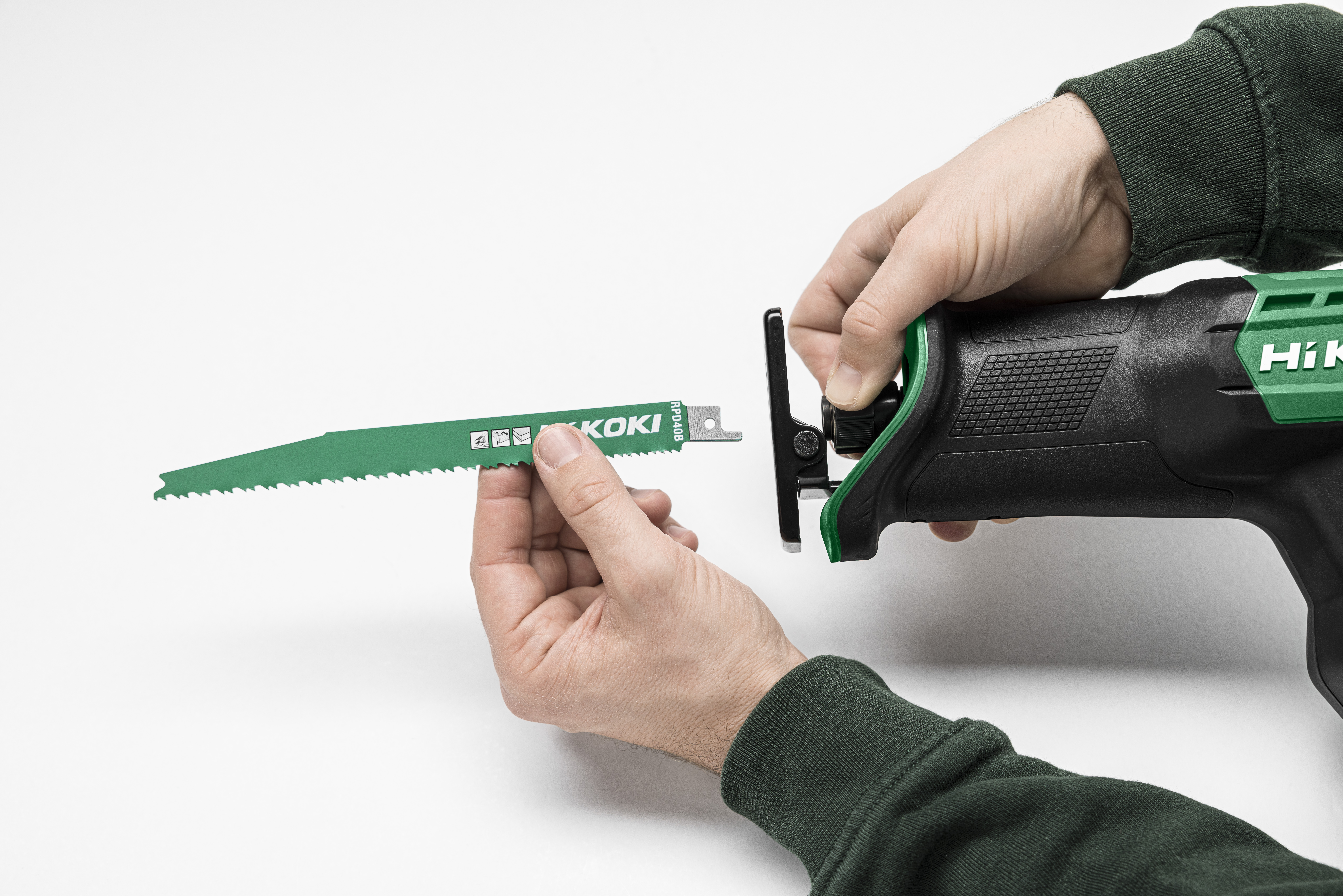 HiKOKI CR18DMA(Basic) (Transportkoffer) Akku Tigersäge 300 mm in Holz 2,1 Kg wählbarer Hub